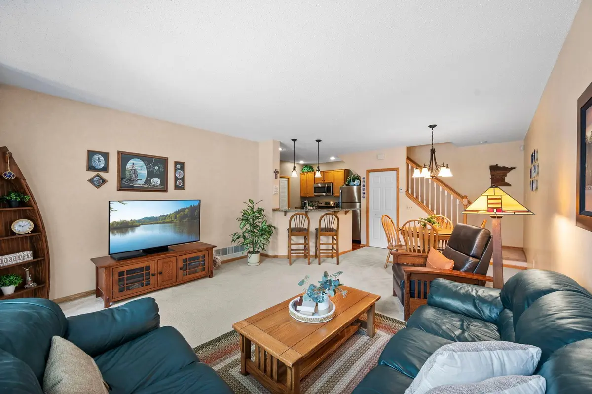 15030 Dunwood TRL, Apple Valley, MN 55124