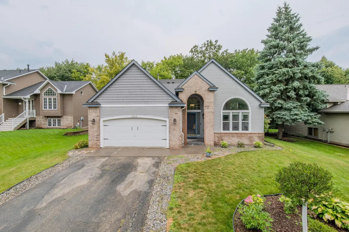 5962 N Ridge DR, Savage, MN 55378