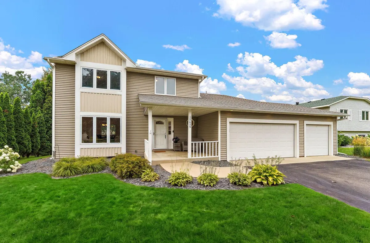 15659 Highview LN, Apple Valley, MN 55124