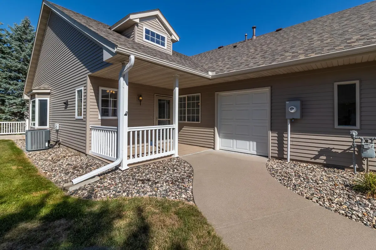 193 Goldfinch LN, Clearwater, MN 55320