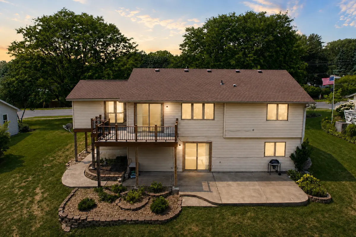 15117 Chicago AVE, Burnsville, MN 55306