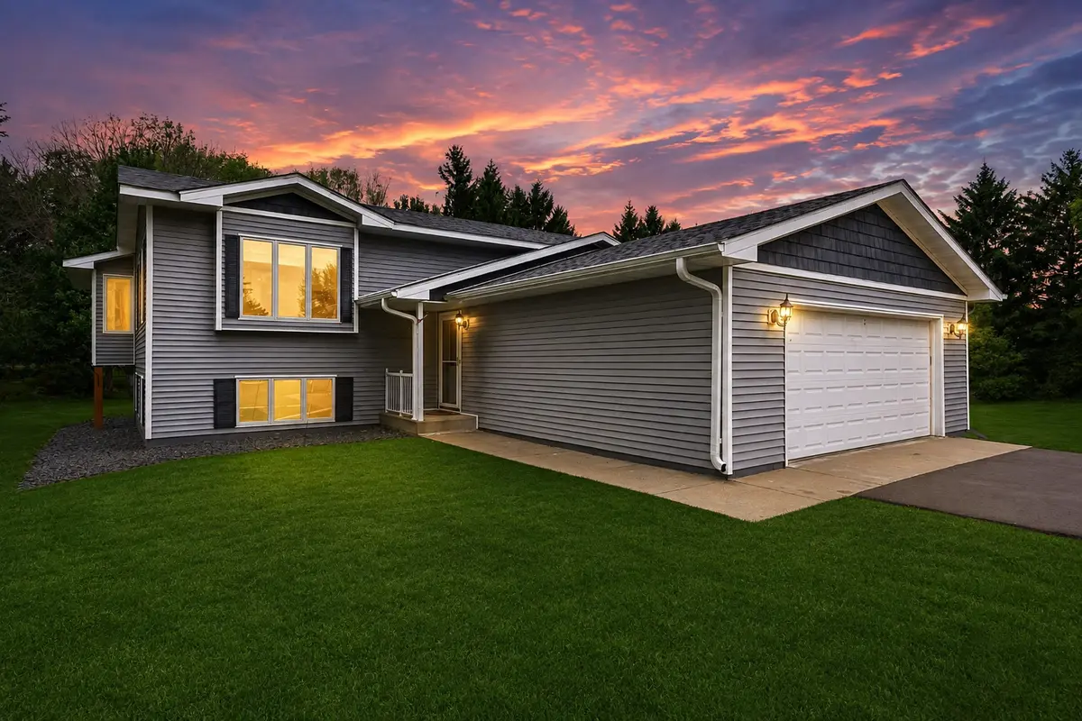 1397 Bilmar AVE, New Richmond, WI 54017