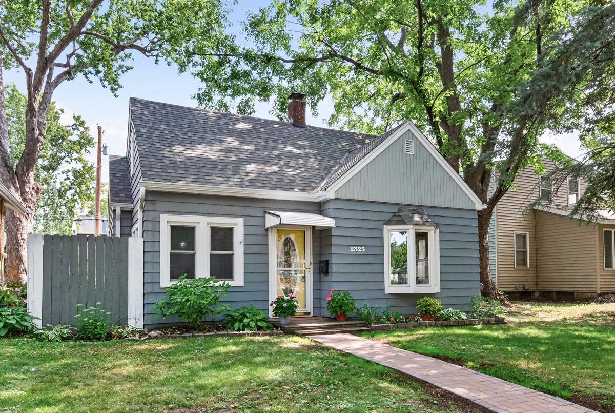 2323 Standish ST, Saint Paul, MN 55108