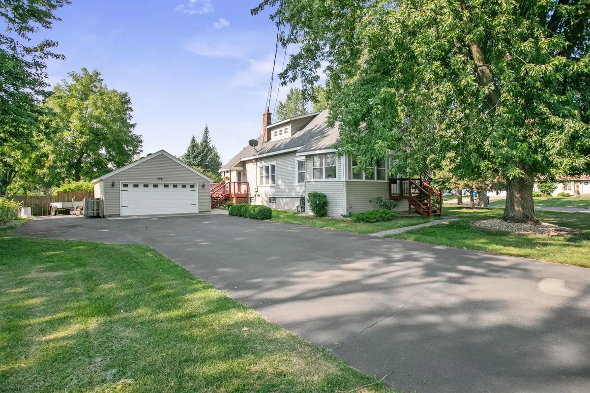 11441 57th ST NE, Albertville, MN 55301