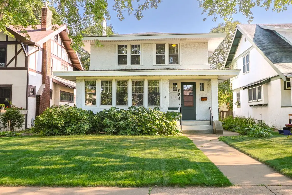 954 Fairmount AVE, Saint Paul, MN 55105