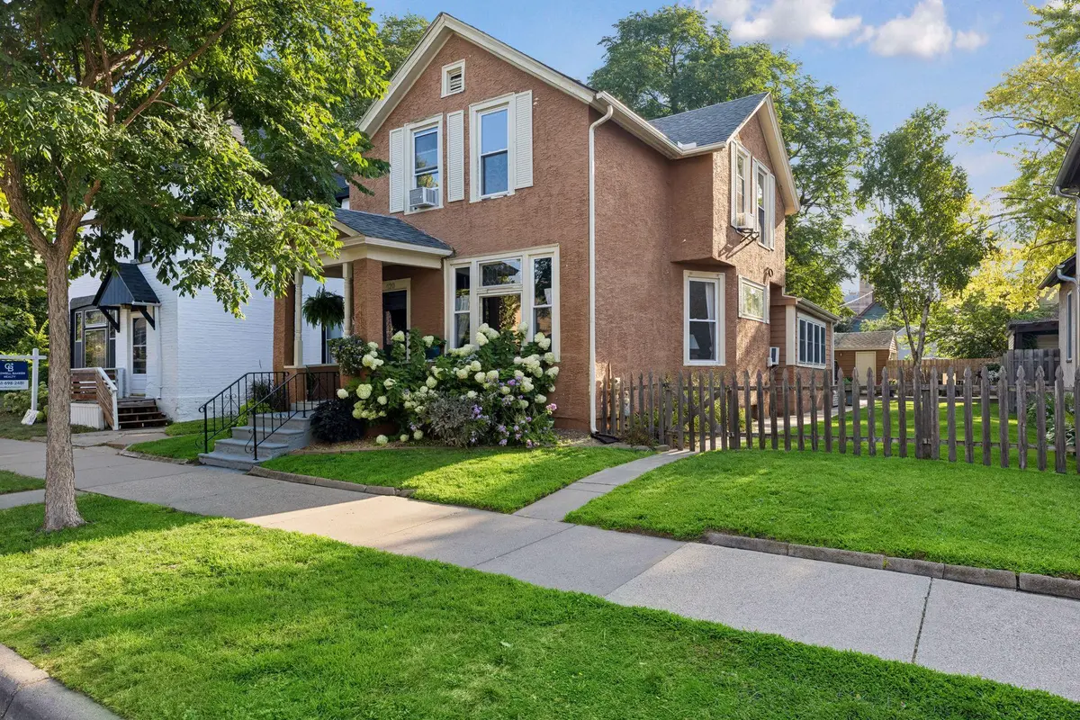 420 Daly ST, Saint Paul, MN 55102