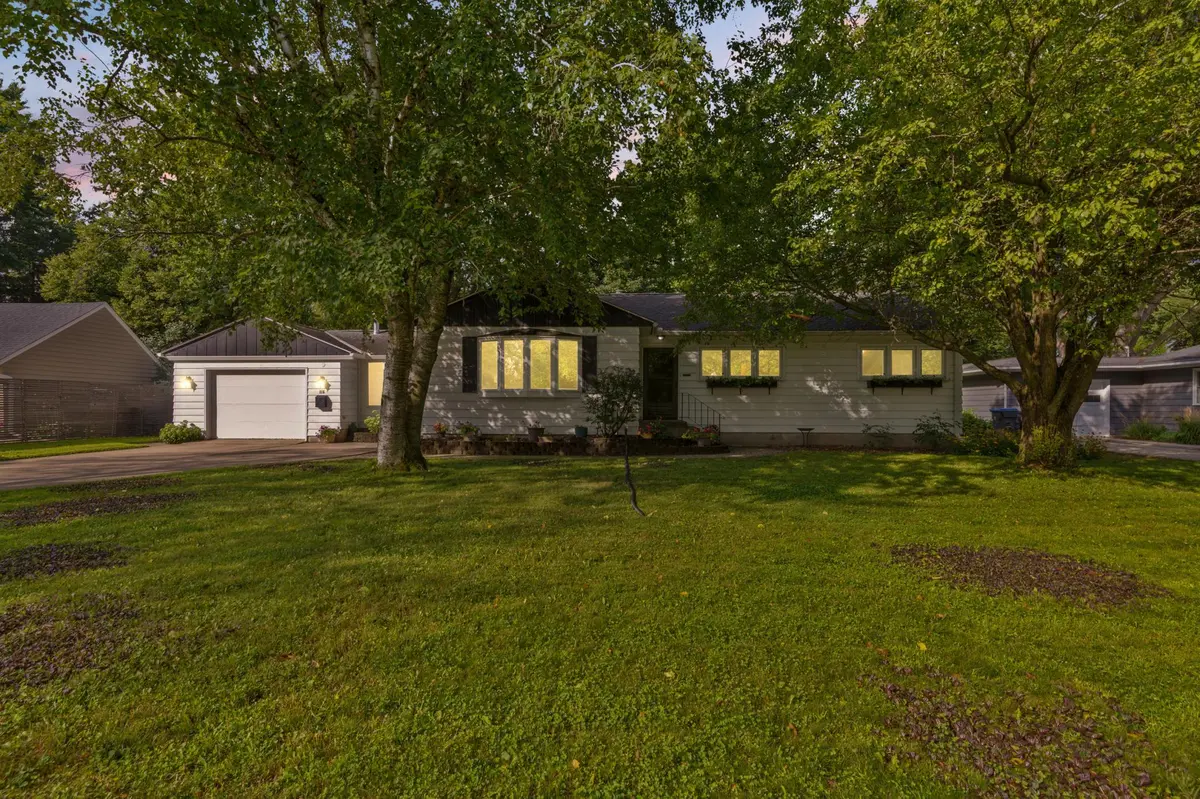 116 Ridgely RD, Mankato, MN 56001