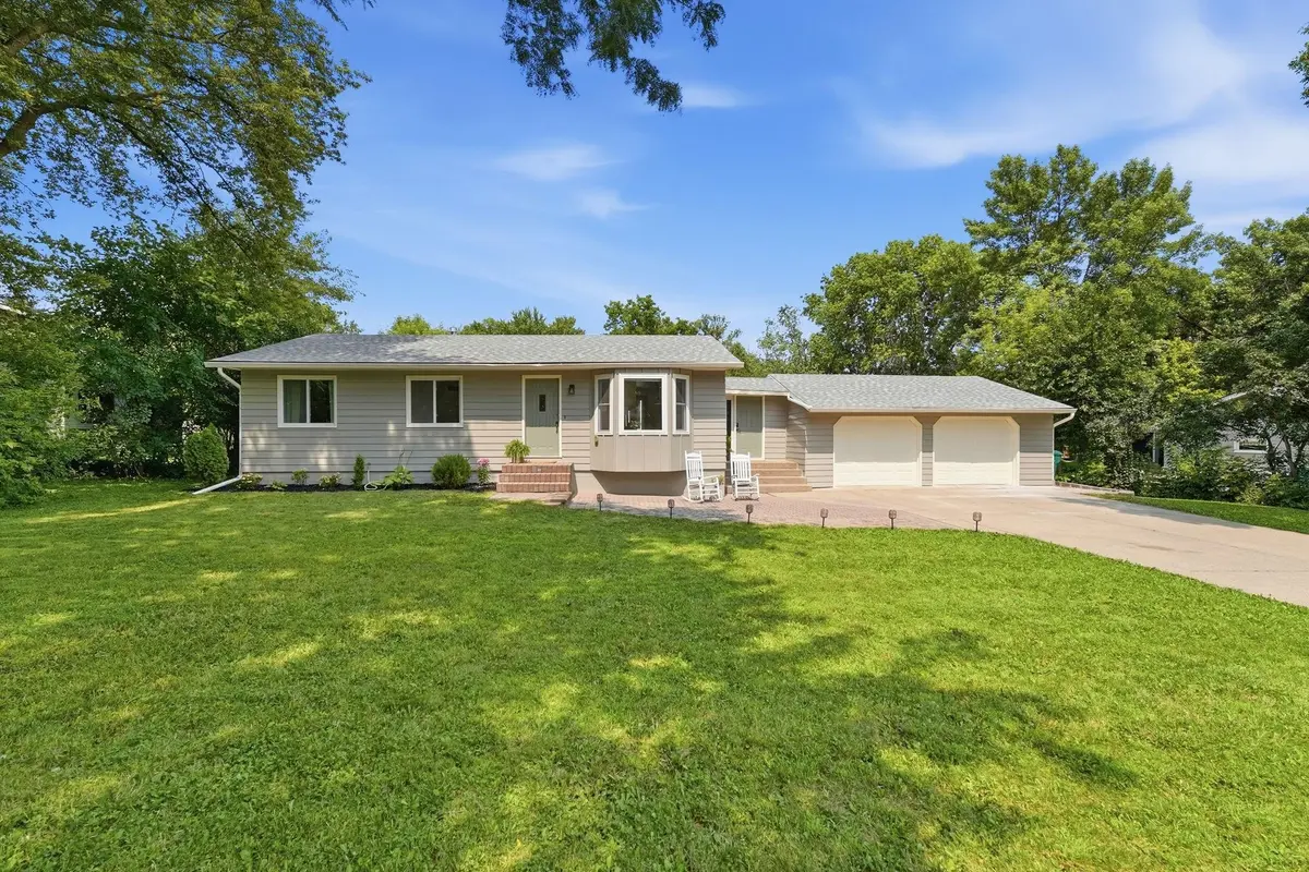 429 8th ST SE, Cokato, MN 55321
