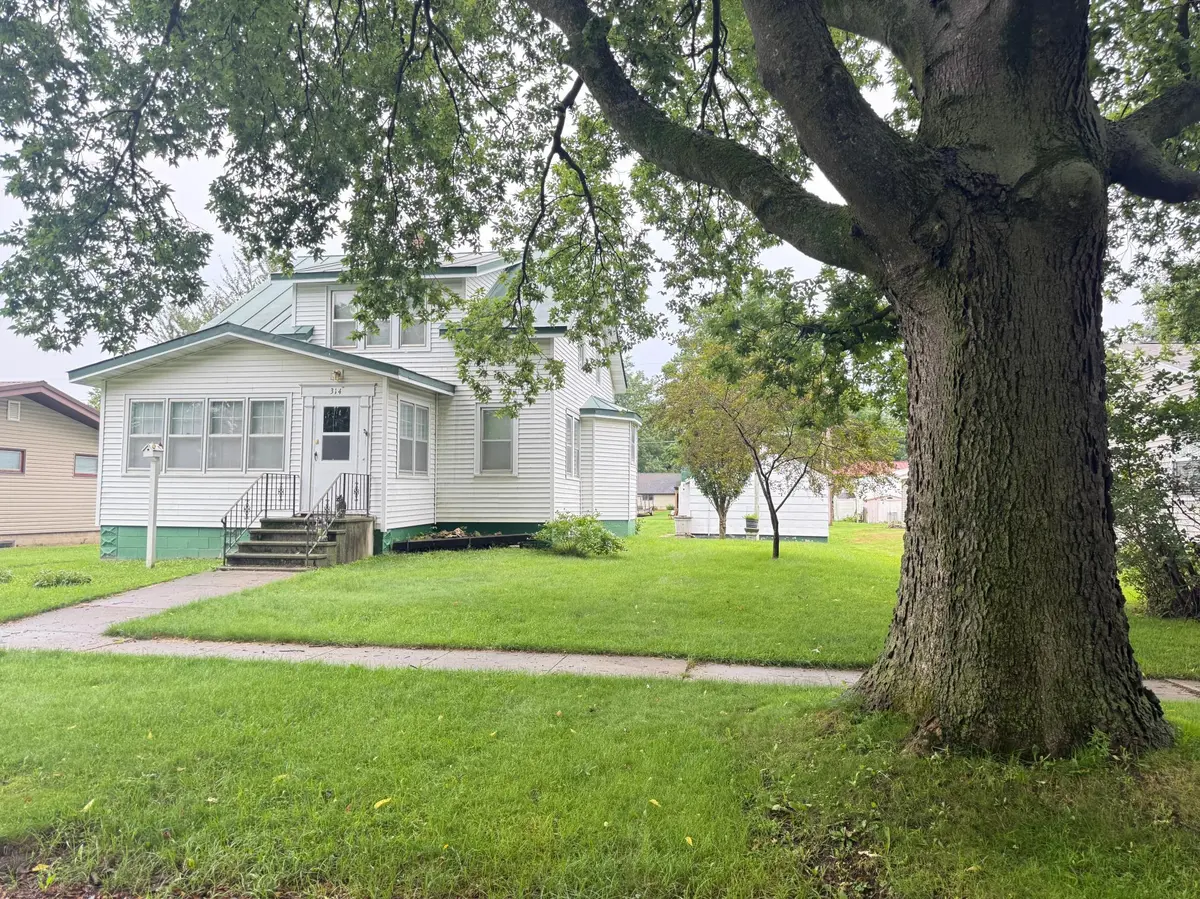 314 S Grant ST, Houston, MN 55943