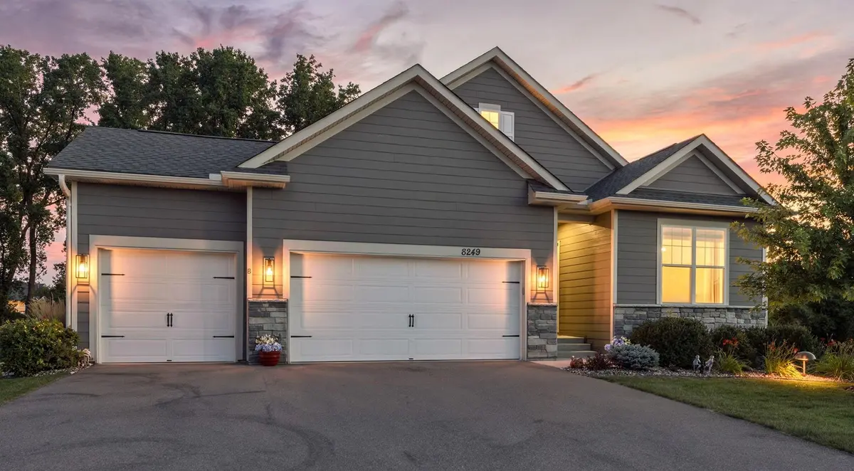 8249 183rd ST W, Lakeville, MN 55044