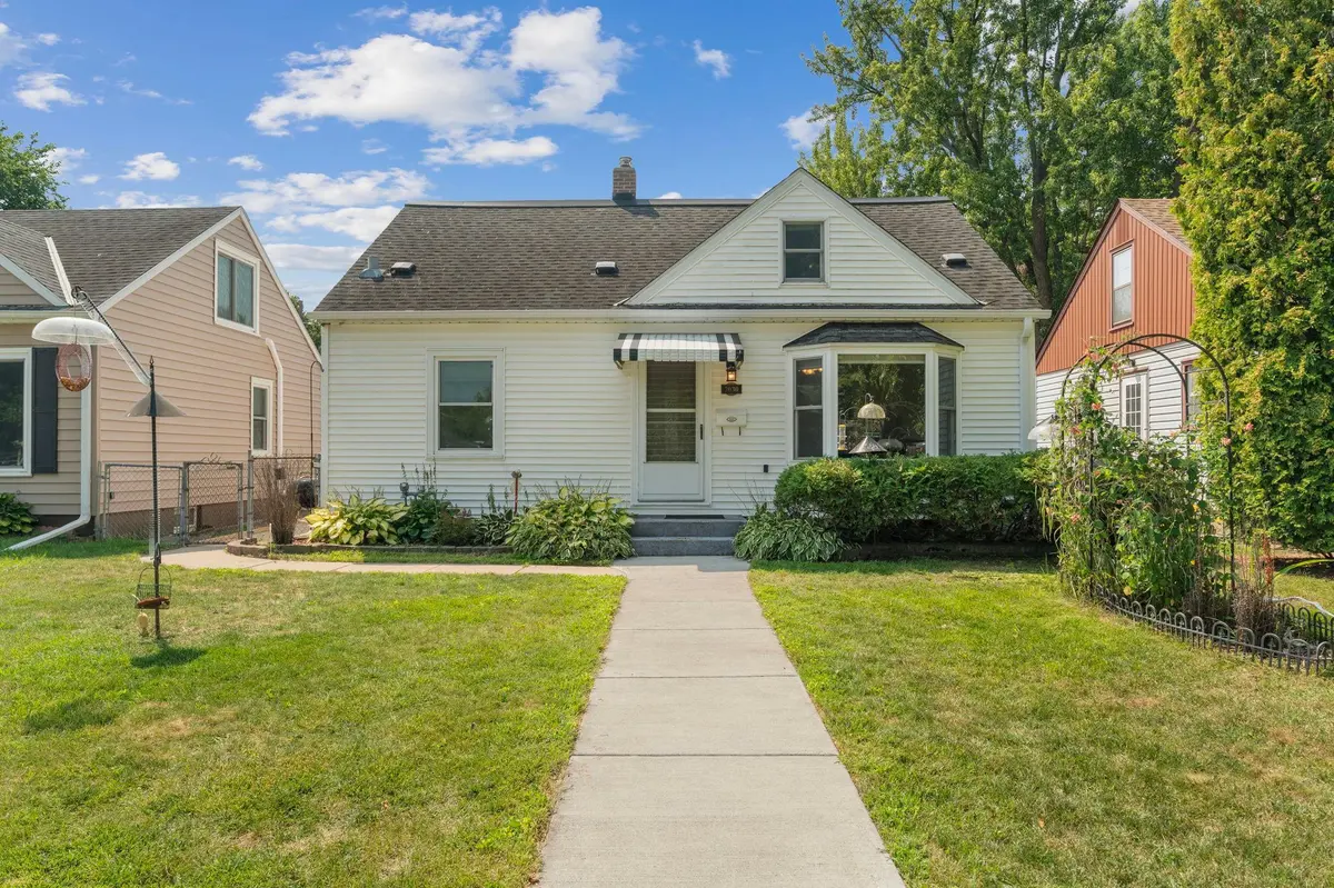 2030 Magoffin AVE, Saint Paul, MN 55116
