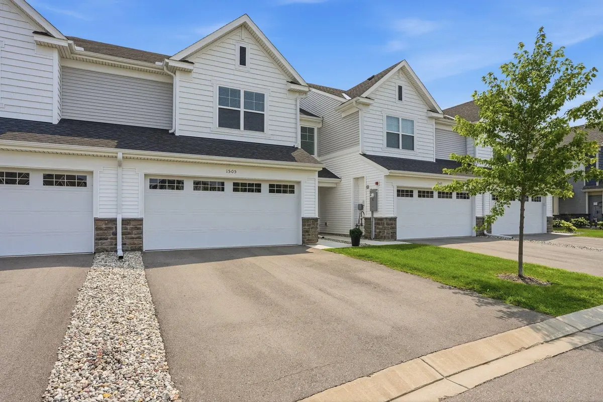 1505 Camden CT, Shakopee, MN 55379