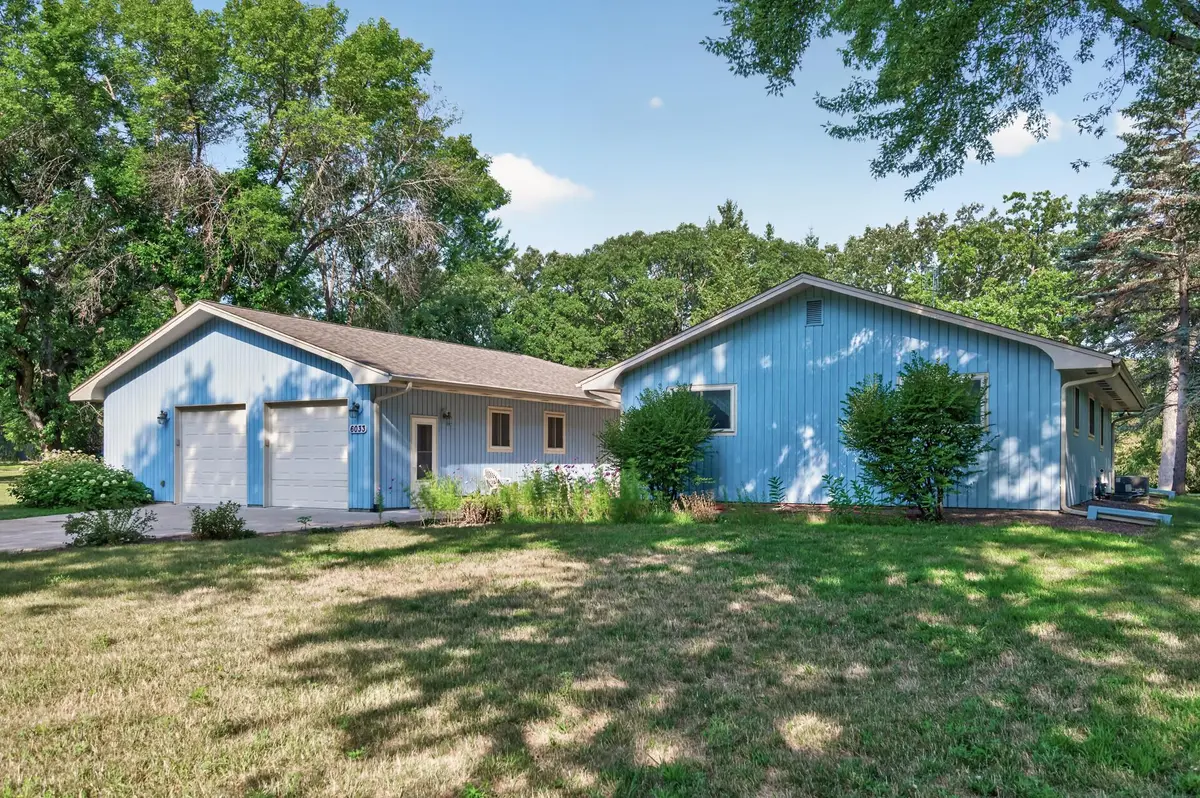 6033 Oak CIR, North Branch, MN 55056