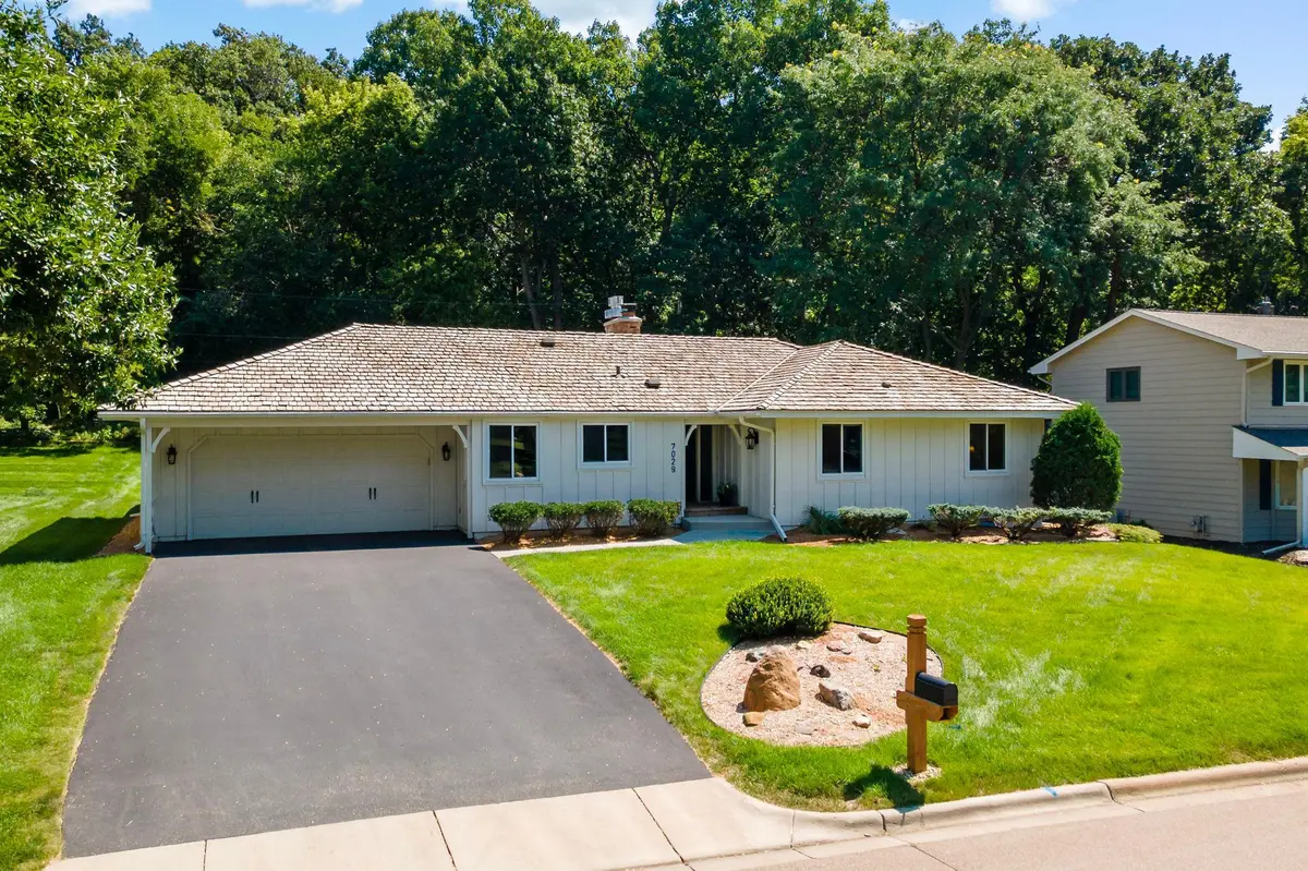 7029 Comanche CT, Edina, MN 55439