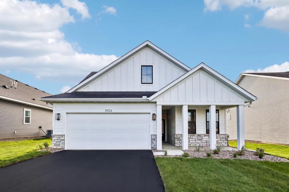 19132 Cloverleaf WAY, Farmington, MN 55024