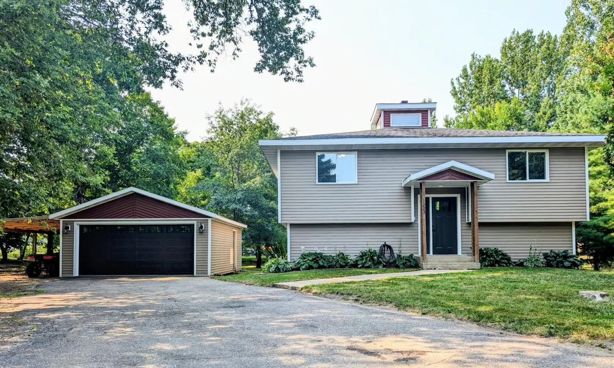 1223 Terrace CT, Alexandria, MN 56308