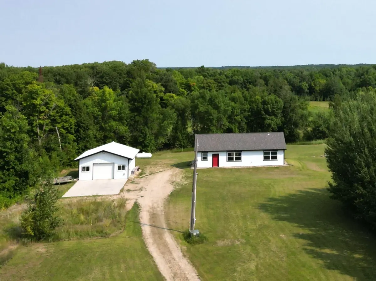 32812 County Highway 26, Rochert, MN 56578
