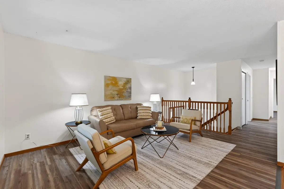 1010 E 145th ST, Burnsville, MN 55337