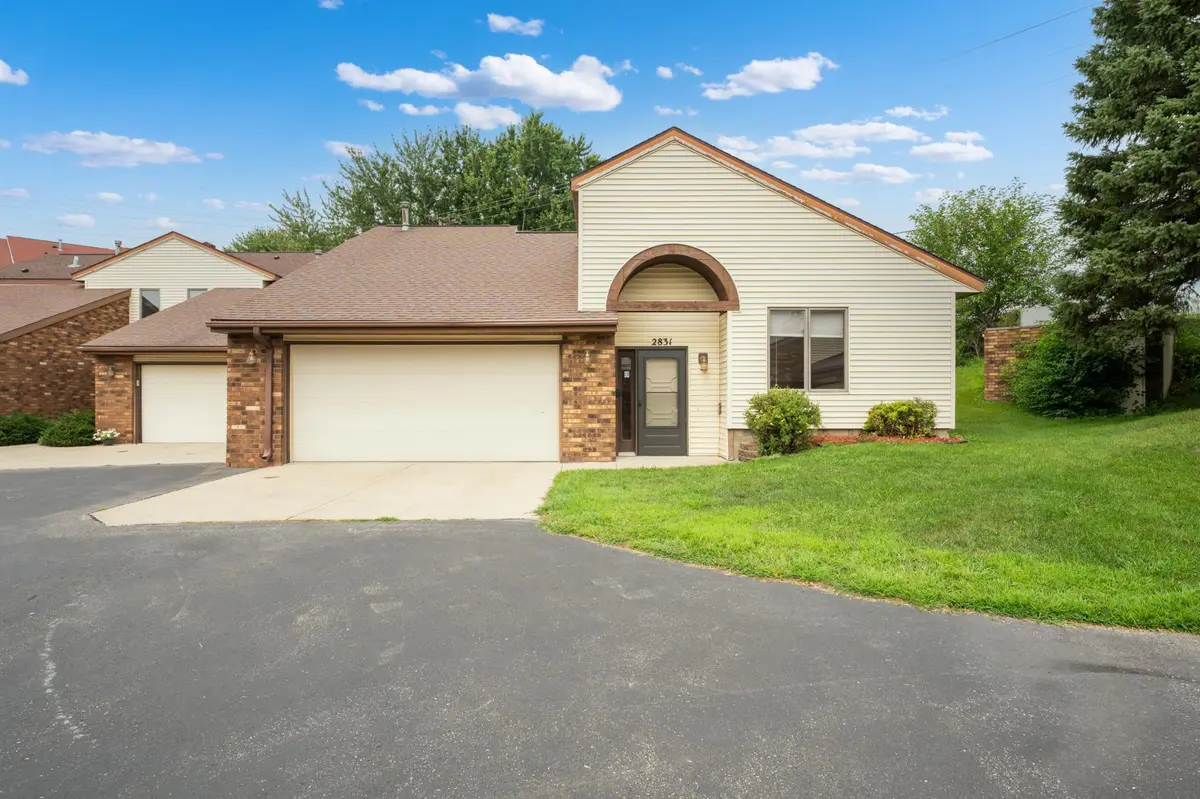 2831 26th ST NW, Rochester, MN 55901