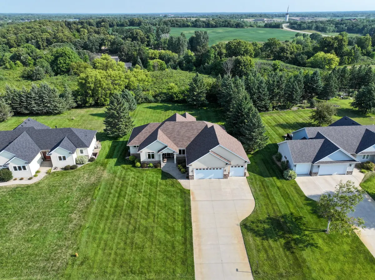 1003 Latoka Heights LN SW, Alexandria, MN 56308