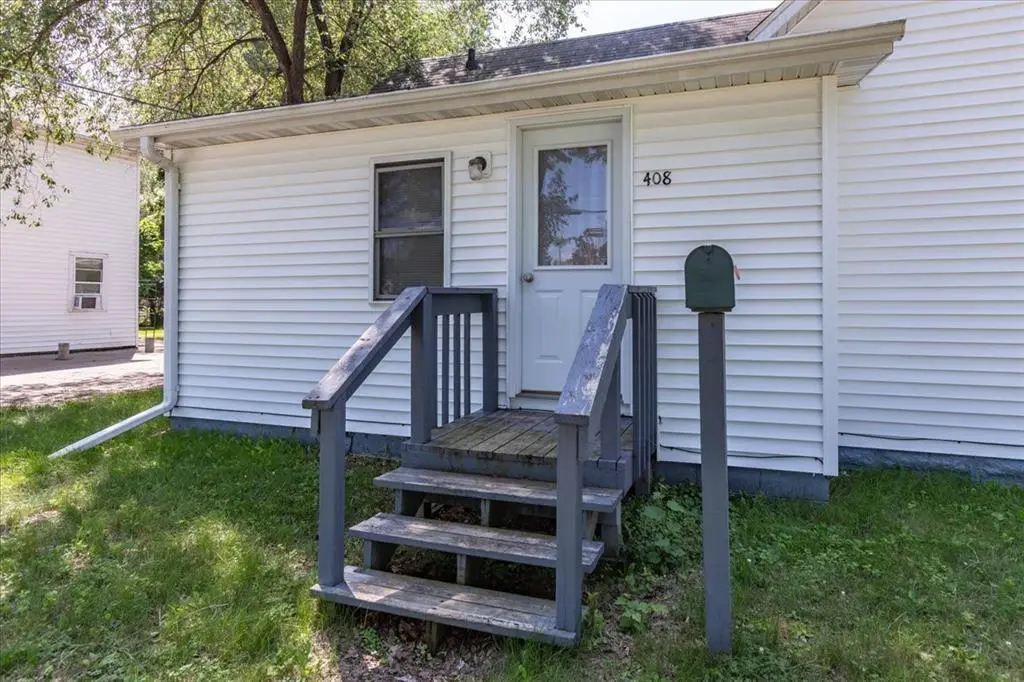 408 18th AVE E, Menomonie, WI 54751