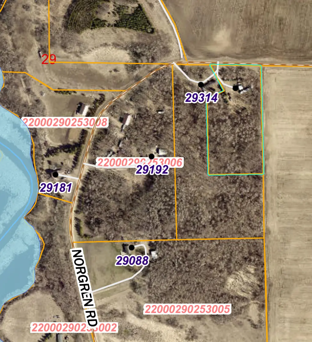 29318 Norgren RD, Fergus Falls, MN 56537