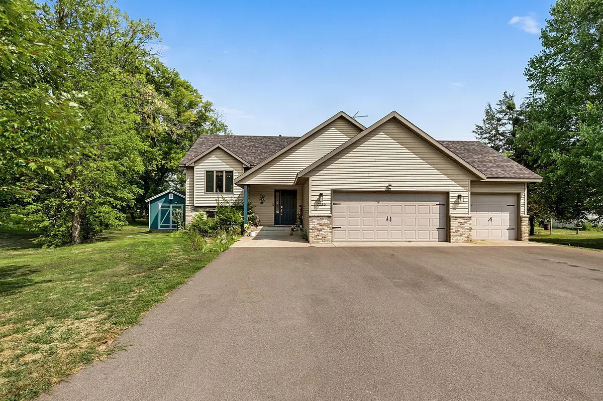 2236 232nd ST, Saint Augusta, MN 56301