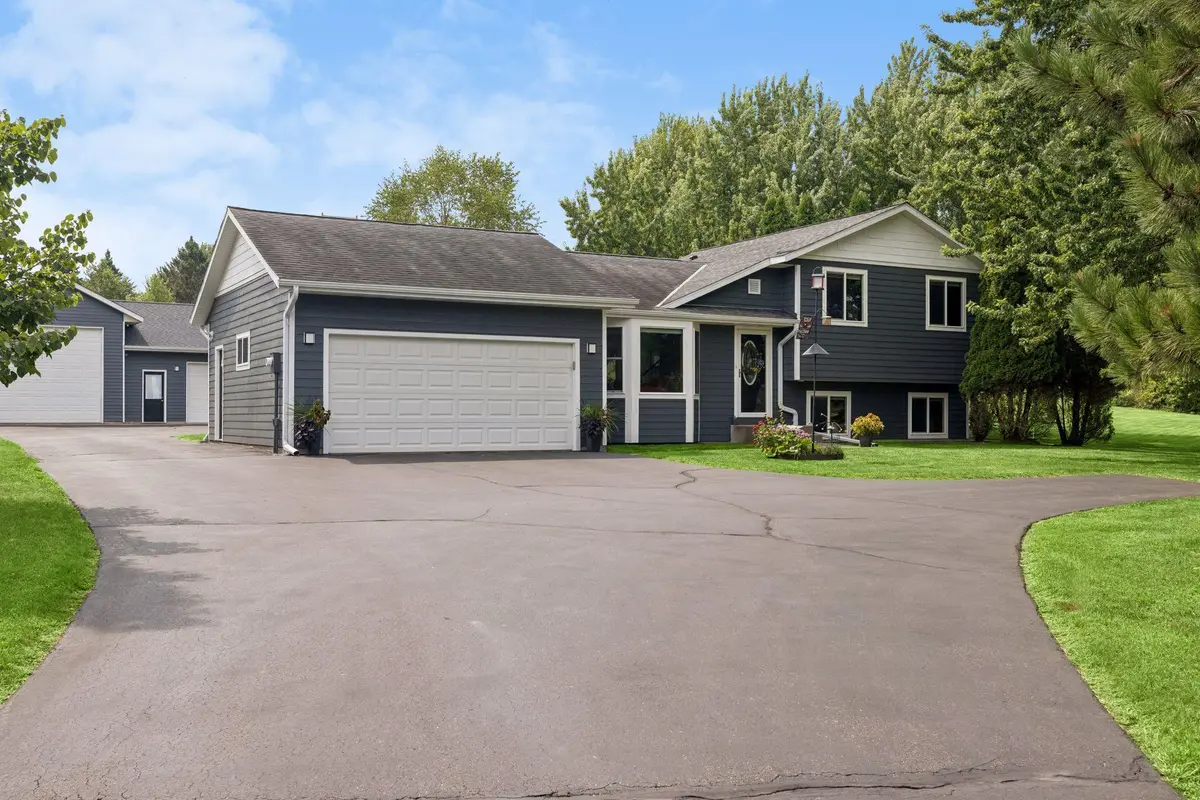 8255 Stillwater BLVD N, Lake Elmo, MN 55042