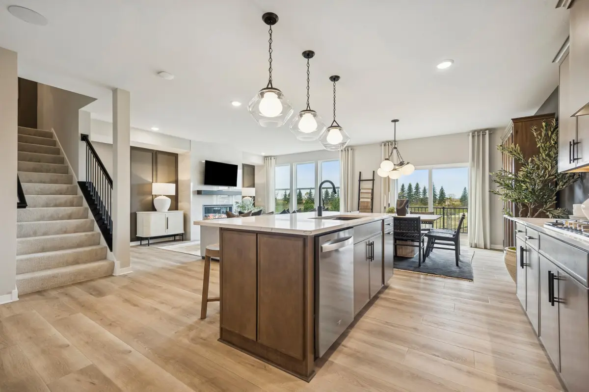 10398 McGregor BLVD, Woodbury, MN 55129