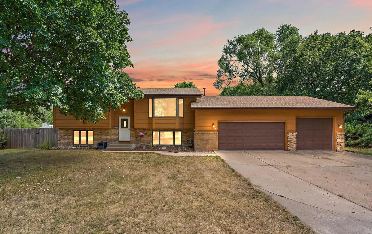 7716 Humboldt AVE N, Brooklyn Park, MN 55444