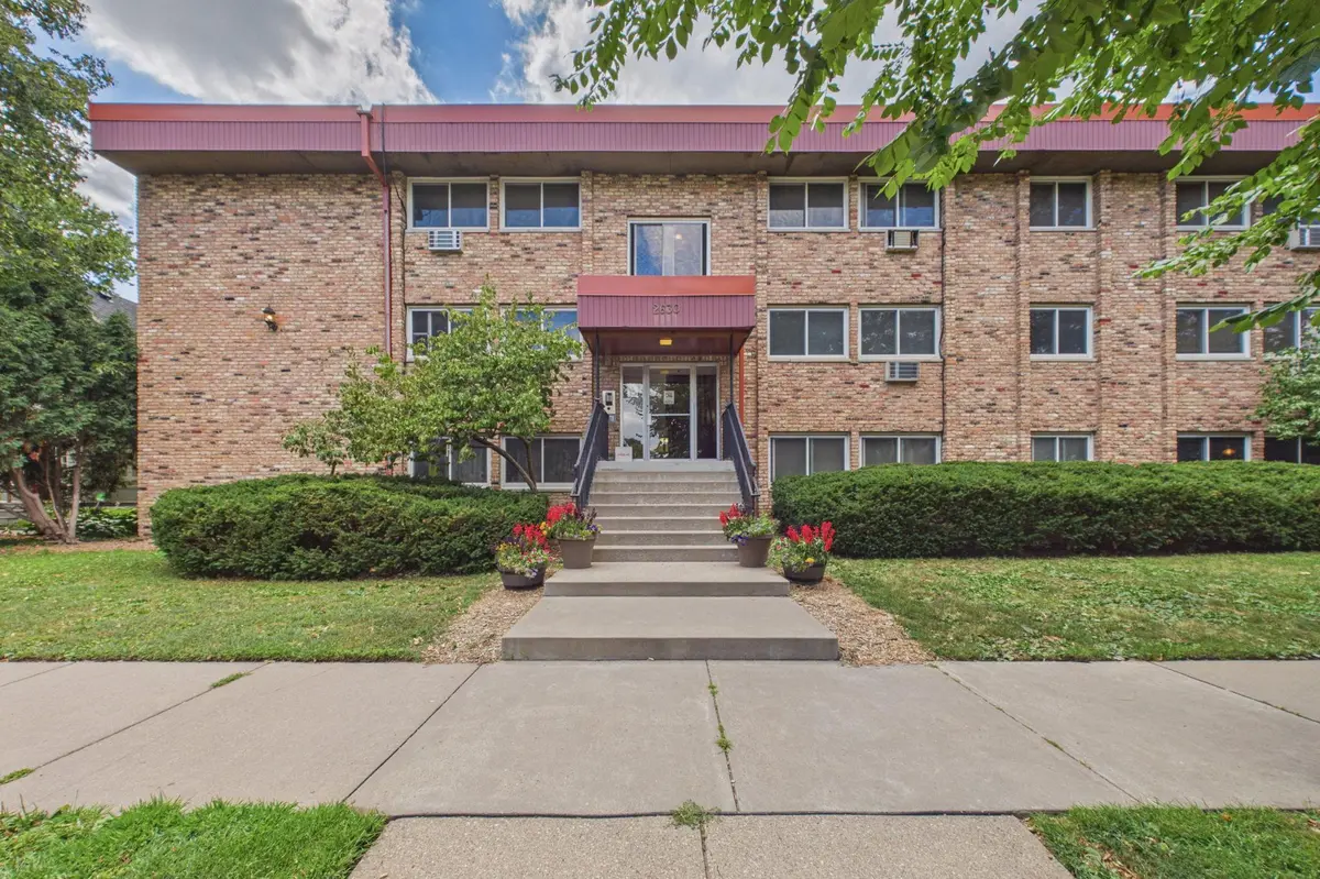 2630 Pleasant AVE #205, Minneapolis, MN 55408