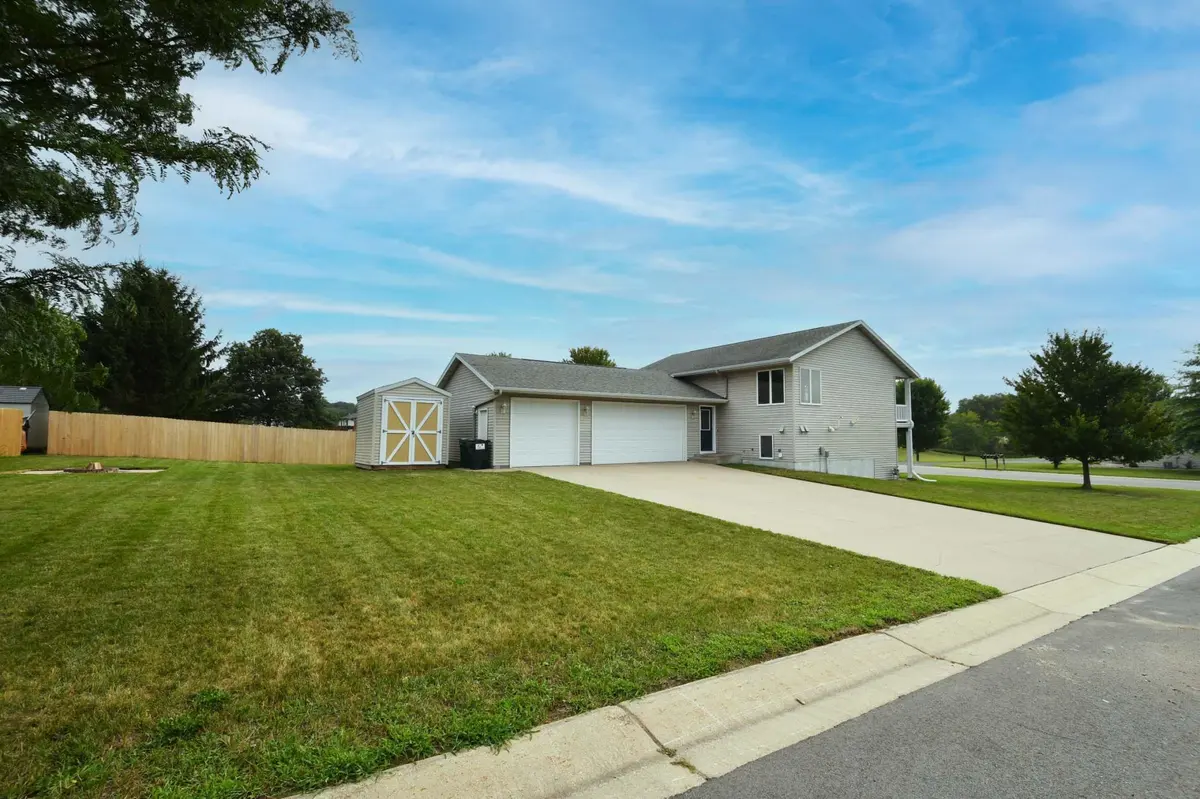 101 6th AVE NE, Elgin, MN 55932