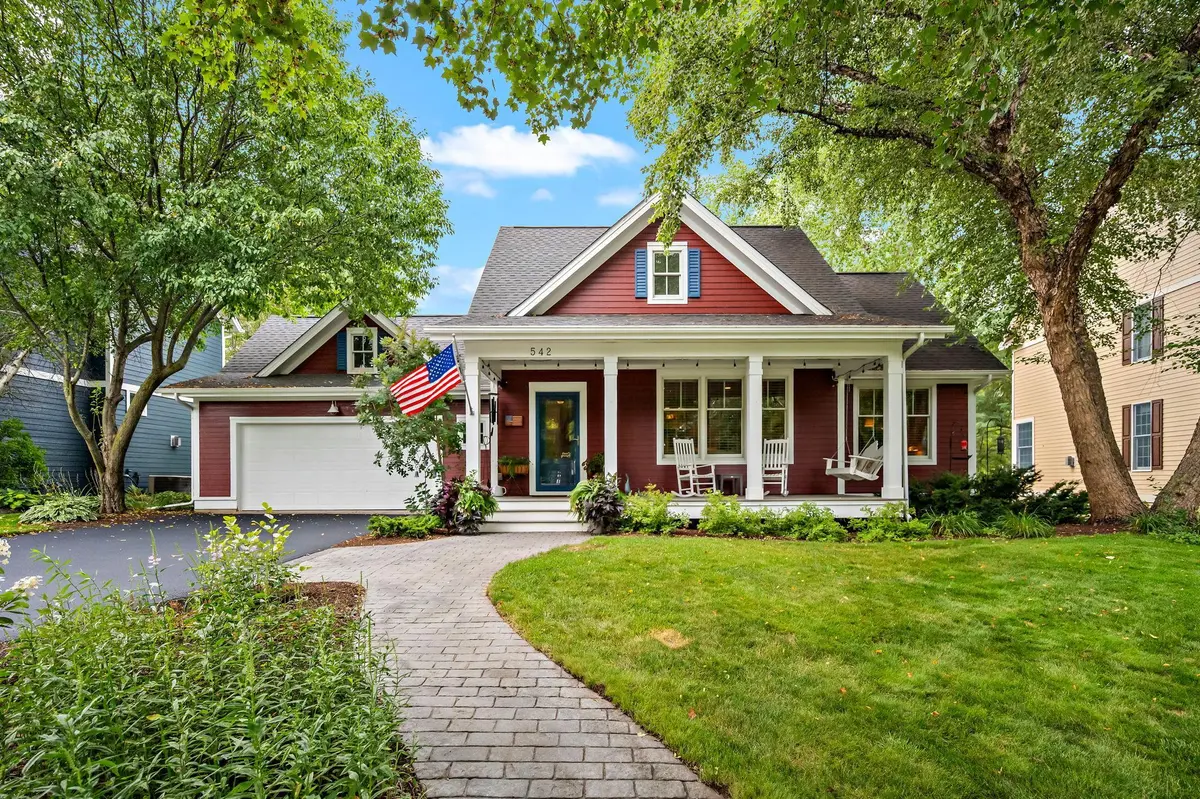 542 Newman TRL, Stillwater, MN 55082