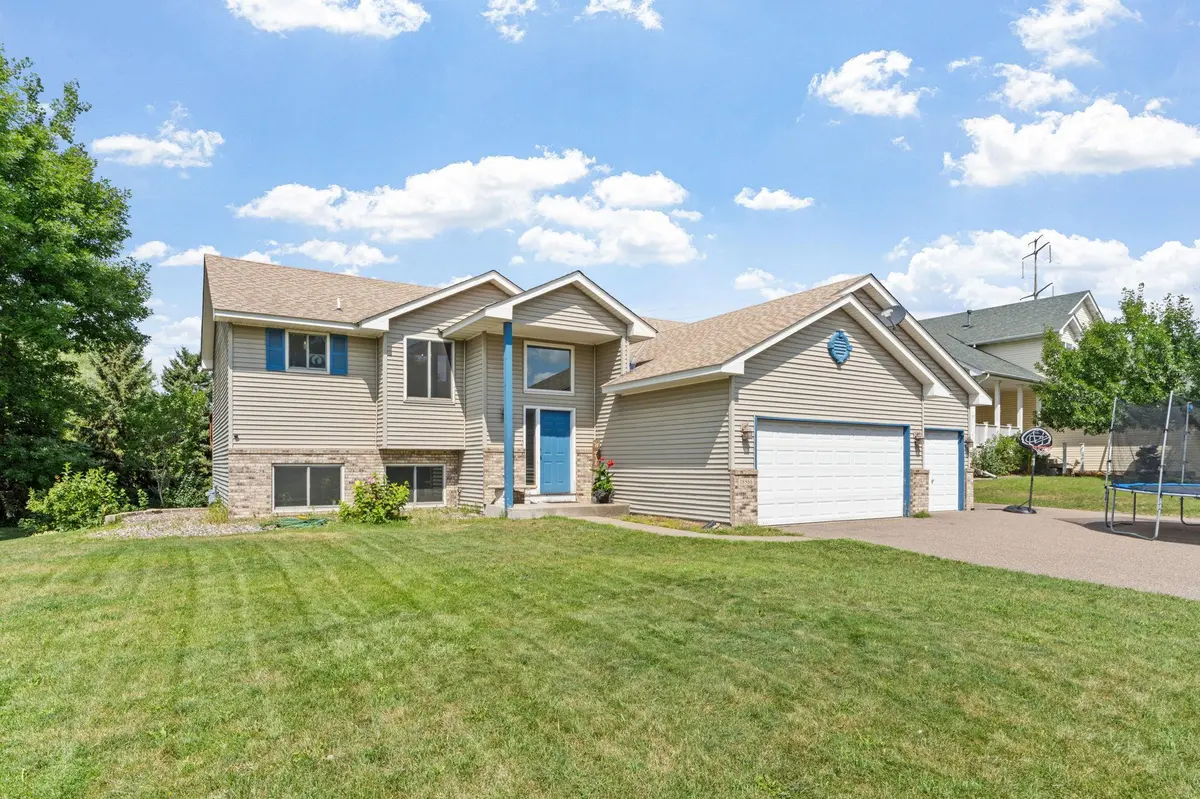 18566 96th PL N, Maple Grove, MN 55311