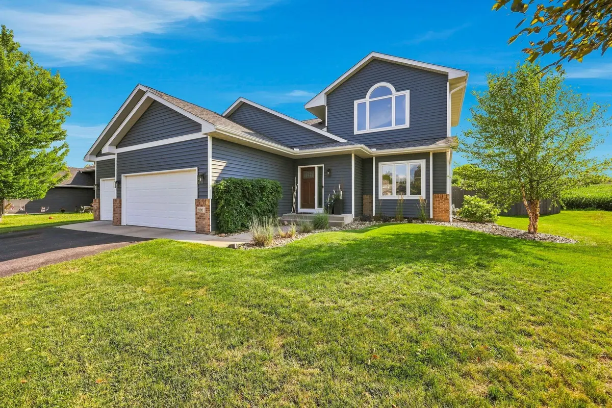 800 Griffing Park RD, Buffalo, MN 55313