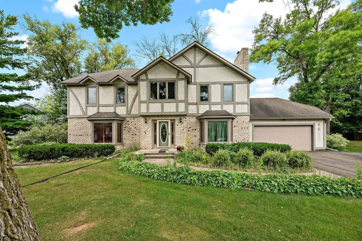 4505 Upland LN N, Plymouth, MN 55446
