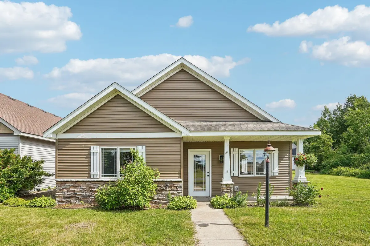 1303 Prairie LN, Saint Croix Falls, WI 54024