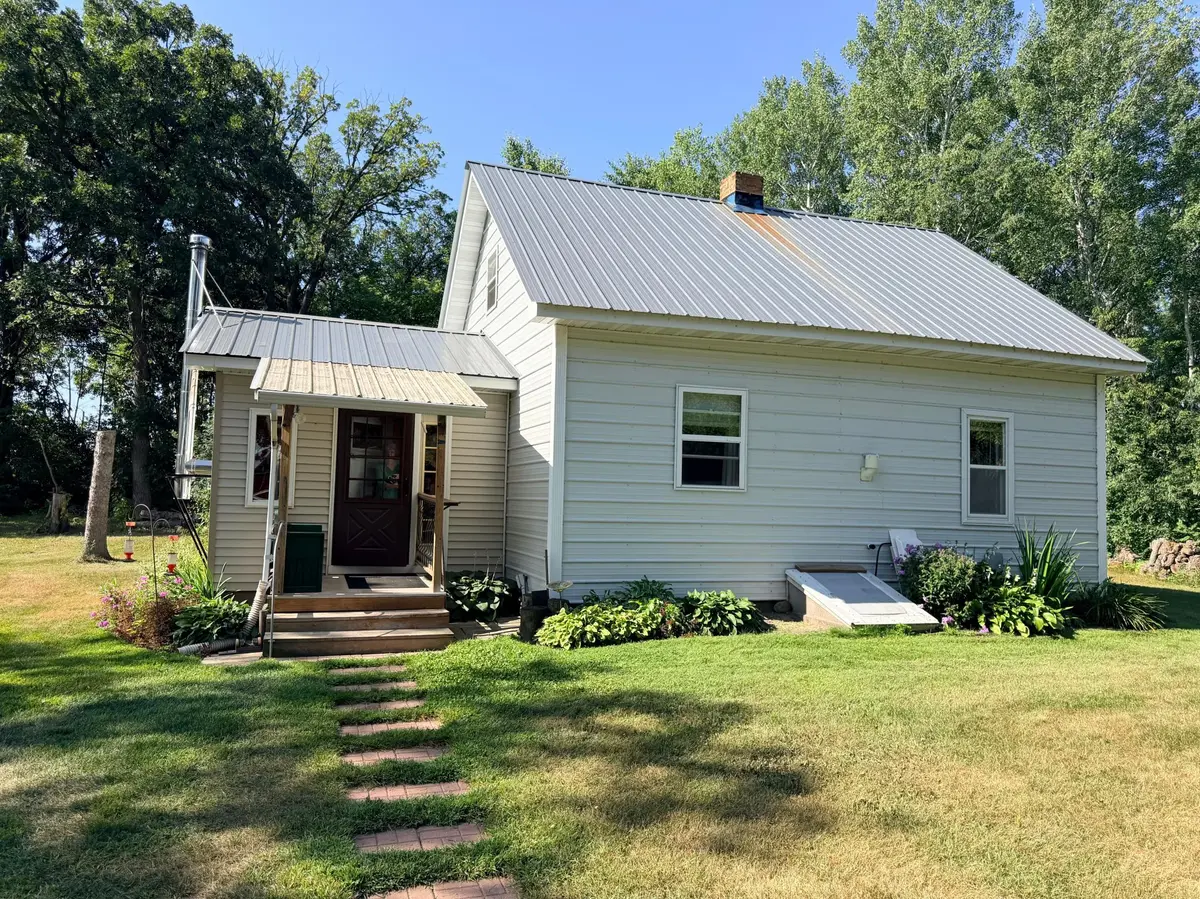 39726 350th AVE SE, Fosston, MN 56542