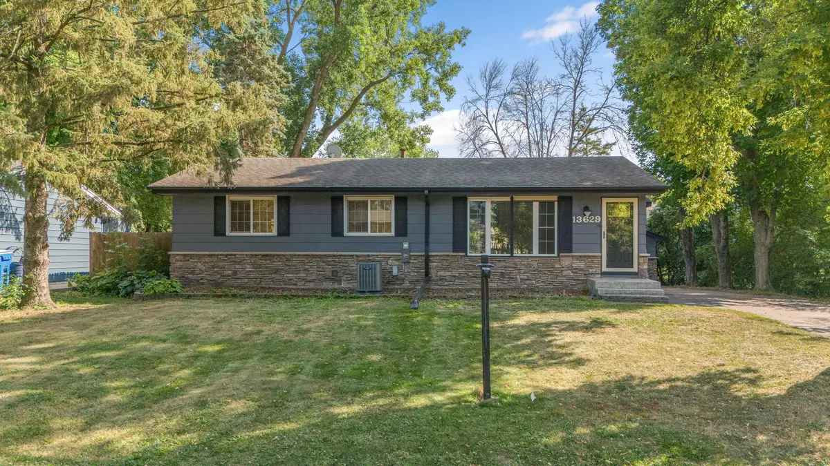 13629 Nagell CIR, Maple Grove, MN 55311