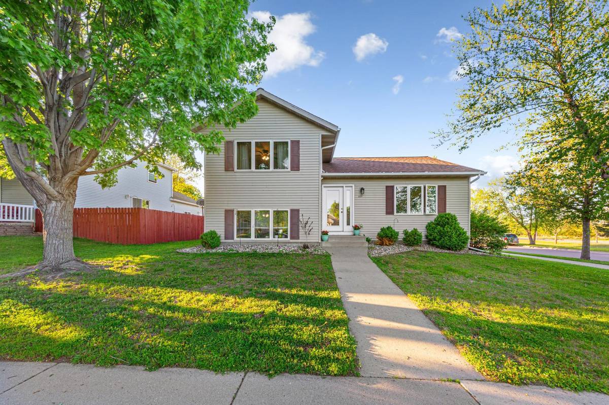 601 Bassford ST, Saint Peter, MN 56082