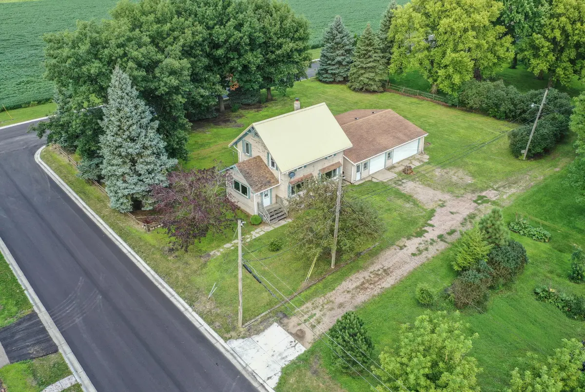 741 East ST, Stewart, MN 55385