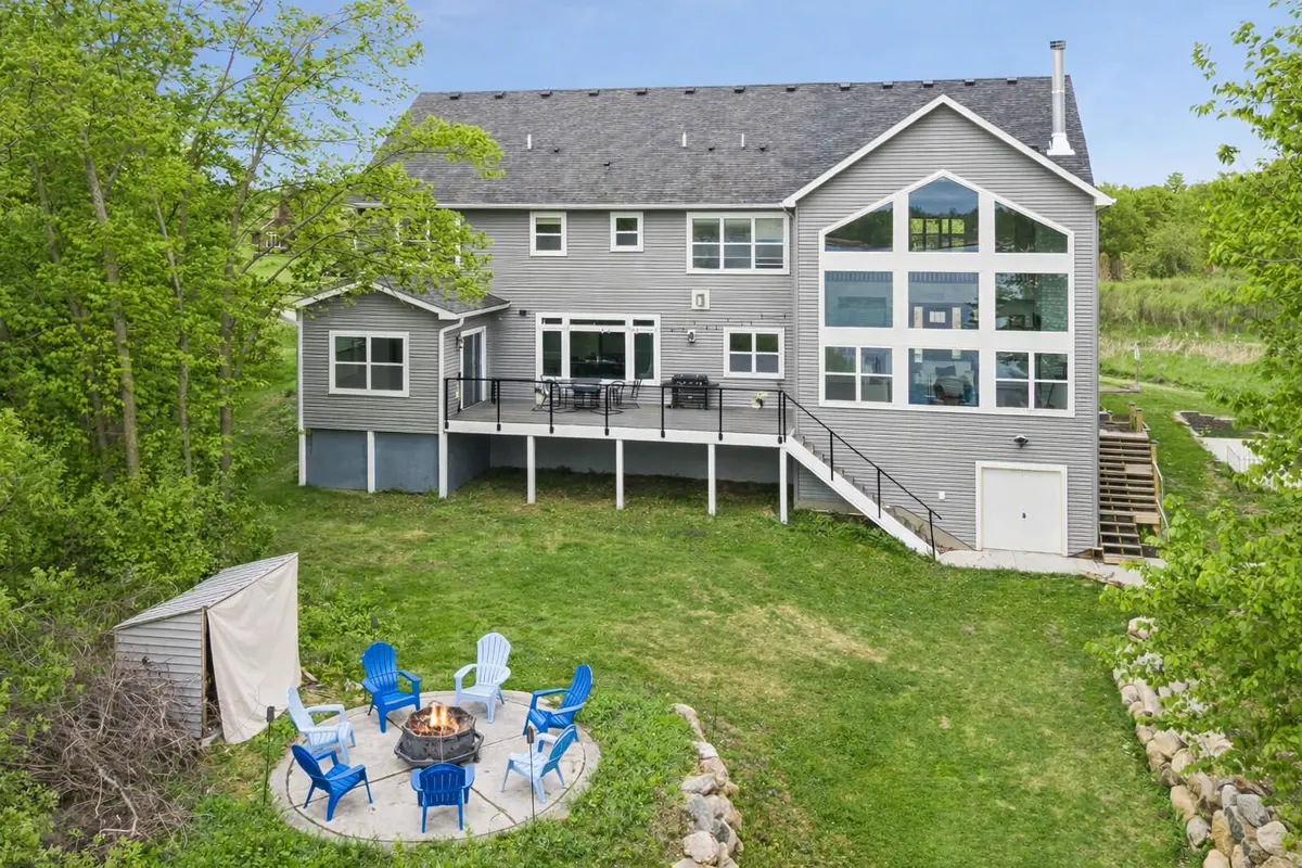 4704 S Lake Sarah DR, Independence, MN 55359