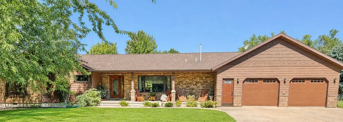 1625 Edgewater DR, Lake Benton, MN 56149