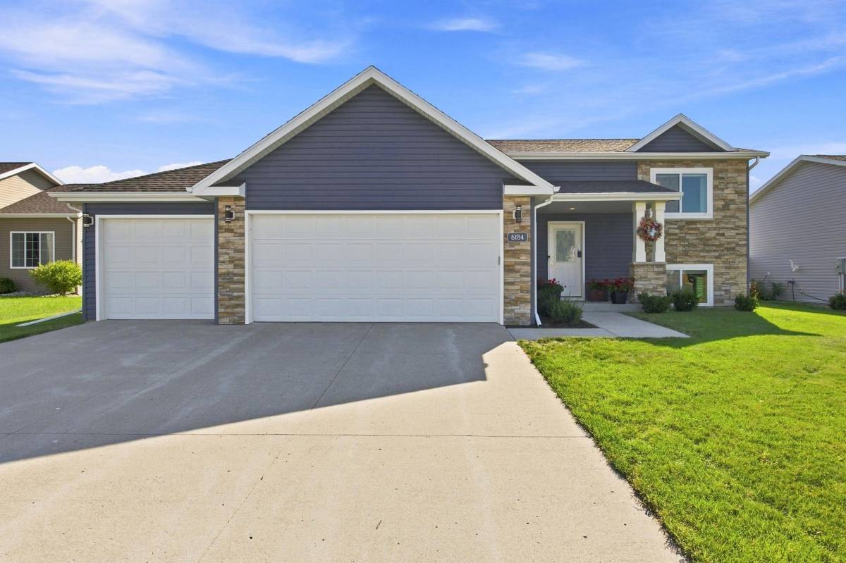 6184 18TH ST S, Fargo, ND 58104