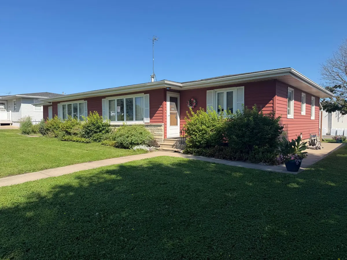 1602/ 1604 Front ST W, Albert Lea, MN 56007