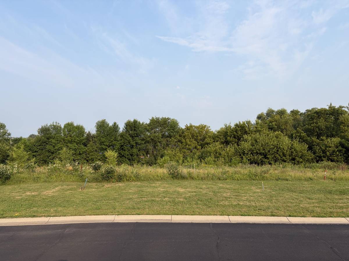 111 Highland CIR, Dassel, MN 55325