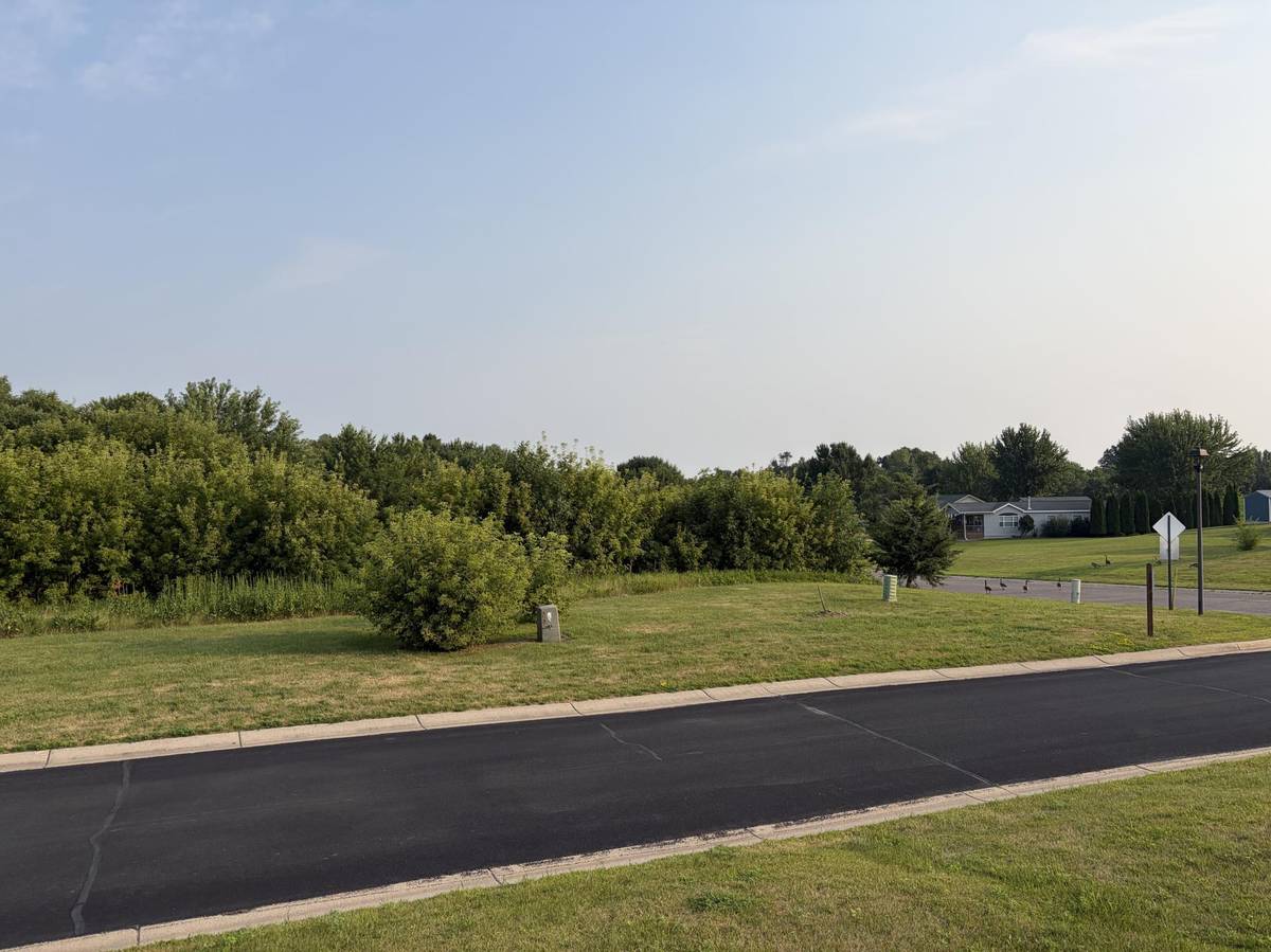 101 Highland CIR, Dassel, MN 55325