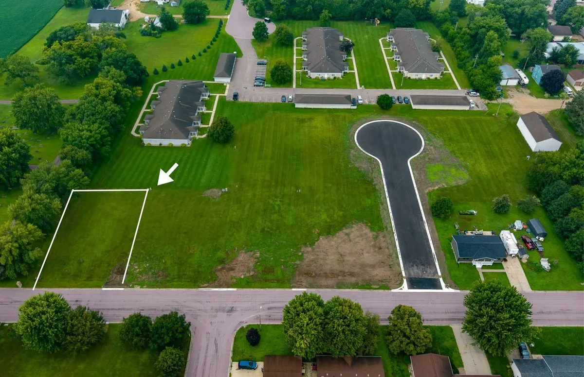 137 Flanders AVE SE, Madelia, MN 56062