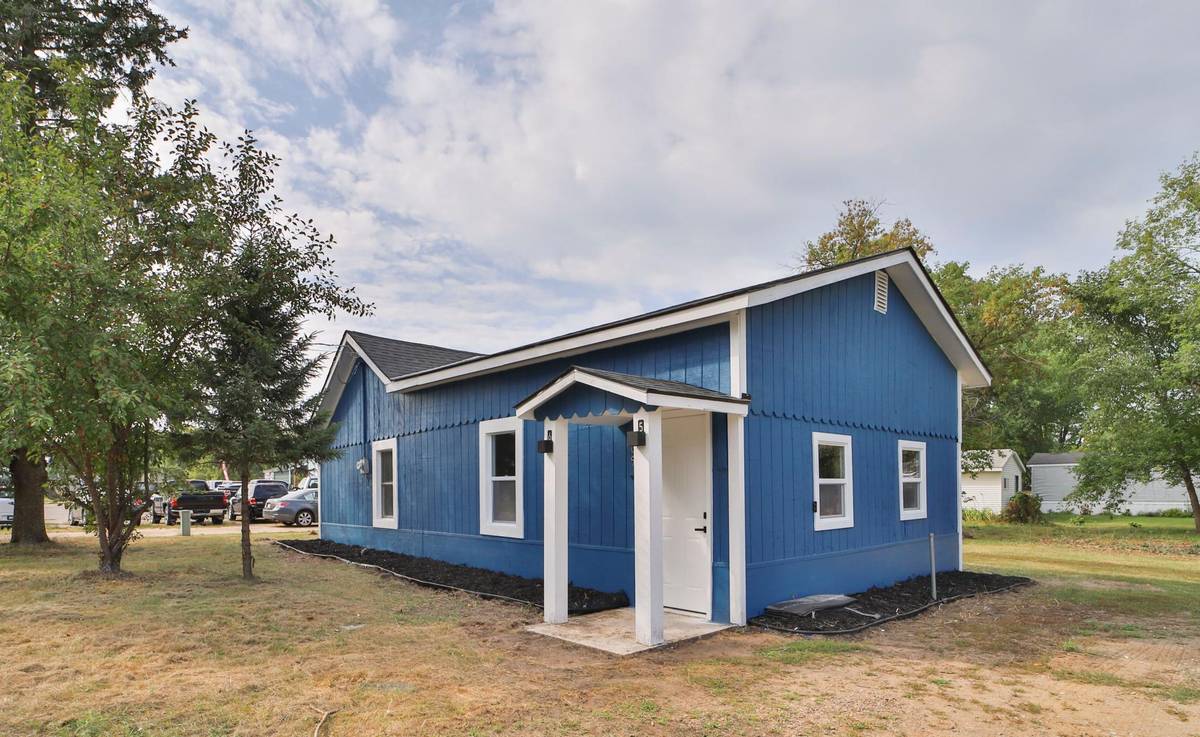 65 Eldredge ST E, Motley, MN 56466