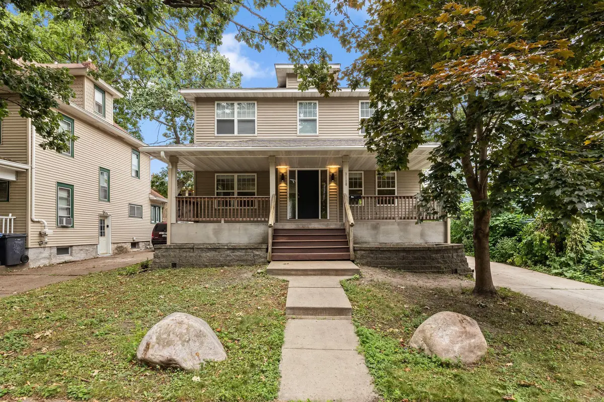 3120 4th ST SE, Minneapolis, MN 55414